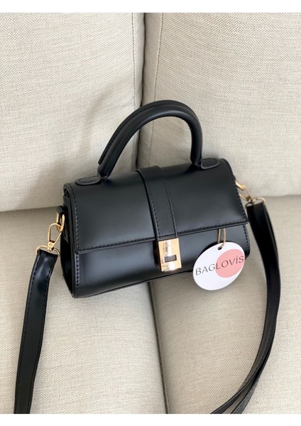 Mila Mıknatıs Detaylı Kadın Omuz Çantası