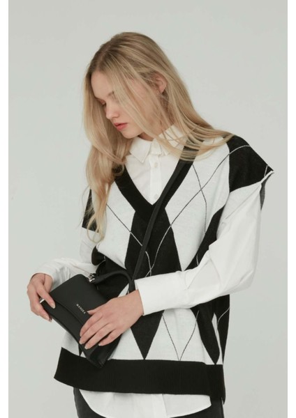 Dokulu Deri Çanta Siyah fırsatları