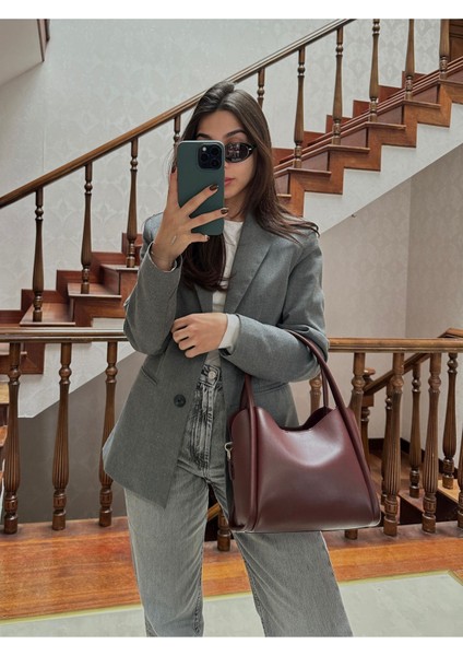 Kadın Üç Bölmeli Özel Tasarım Çıkarılabilir Makyaj Çantalı Bordo Deri El Ve Omuz Çantası Rain fiyatları