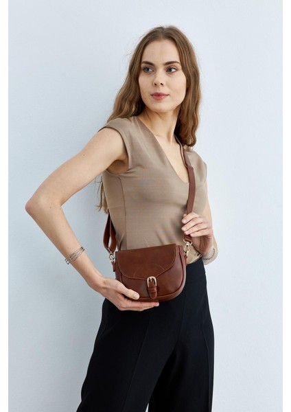 Taba Kadın Kapaklı Çapraz Askılı Çanta fiyatları