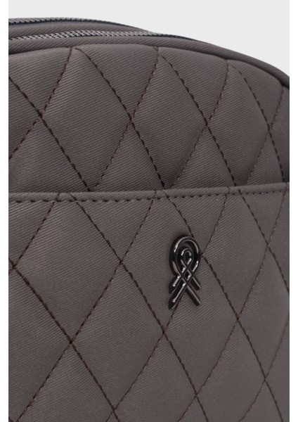 Kadın Koyu Gri Saten Nakışlı Astarlı 4 Bölmeli Ayarlanabilir Askılı Çapraz Ve Omuz Çanta fırsatları