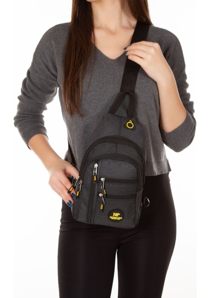 Unisex Siyah Su Geçirmez Usb Kulaklık Çıkışlı Omuz Çantası Çapraz Askılı Göğüs Çanta fırsatları