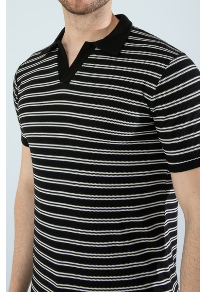 Erkek Slim Fit Kesim Enine Çizgili Y Yaka Pamuklu Likralı Yakalı Kısa Kol T-Shirt fırsatları