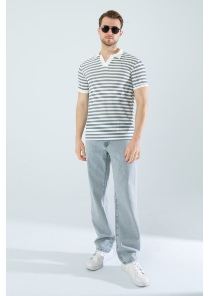Erkek Slim Fit Kesim Enine Çizgili Y Yaka Pamuklu Likralı Yakalı Kısa Kol T-Shirt