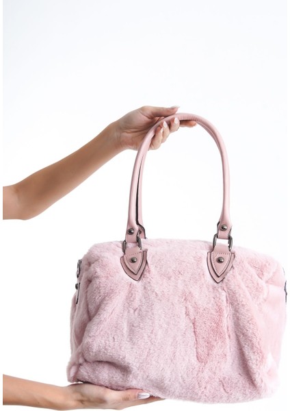 Kadın Peluş Model Orta Boy Kulplu Ve Askılı Salaş El Ve Omuz Çantası modelleri