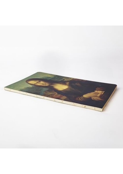 Mona Lisa, Da Vinci 1503-06, Vintage Defter Iv, Çizgisiz, 96 Sayfa, Iplik Dikiş, Esnek Kapak, Yaldızlı Oval Kenar, Tuval Doku, 90 Gram, Fildişi Renk, 14,8X21X1CM