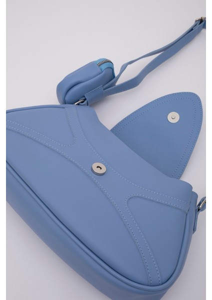 Mavi Shk96 Deri Tek Bölmeli Cüzdanlı Kol Ve Omuz Çantası U:18 E:32 G:8 Cm indirimleri