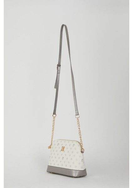 Beyaz Monogram Kadın Omuz Çantası 05PO22Y1529 modelleri