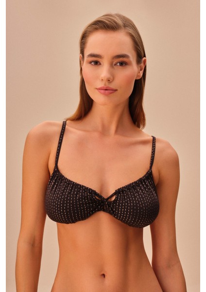 Line Lurex Önü Drapeli Parlak Bikini Üst