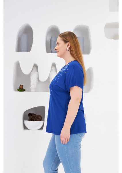 Yıldız Taş Baskılı Büyük Beden Tişört Saks modelleri