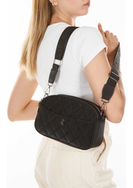 Yuppy Club Kadın Kapıtone 3 Fermuarlı Bölümü Ve Ayarlanabilir Uzun Askılı Çapraz Omuz Çantası.