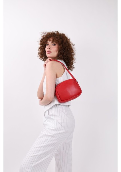 Kadın Mini Urban Çapraz Askılı Fermuarlı Ayarlanabilir Askılı Model El Kol Ve Omuz Çantası fırsatları