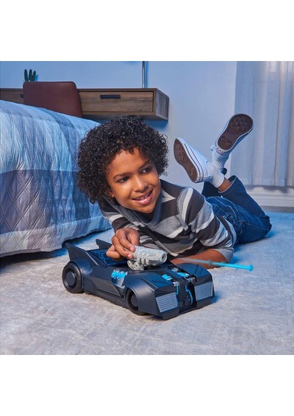 037676 Dc Comics Tech Defender Batmobil -Spinmaster modelleri