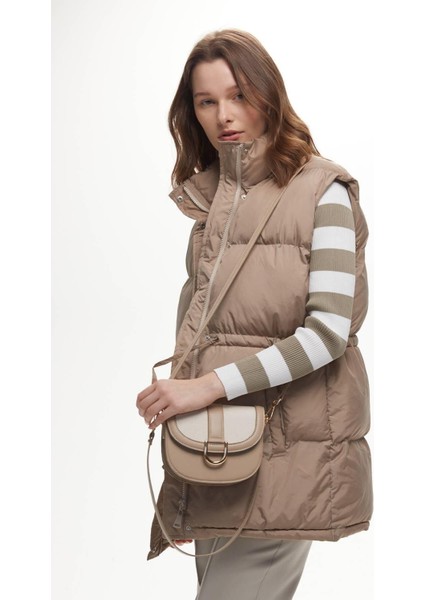 Kanvas Detaylı Tokalı Çanta Bej modelleri