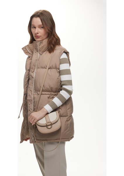 Kanvas Detaylı Tokalı Çanta Bej fırsatları