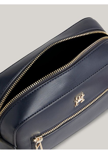 Kadın Deri Logolu Ayarlanabilir Askılı Günlük Kullanıma Uygun Lacivert Omuz Çantası - Şık Tasarım fırsatları