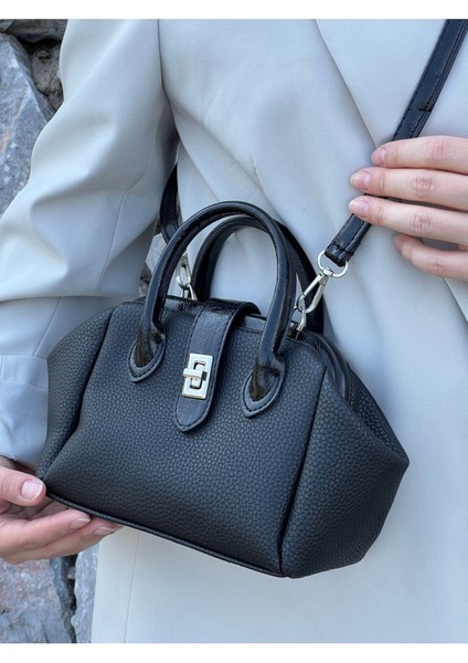 Burslu Kilit Detaylı Ayarlanabilir Askılı Kadın El Kol Ve Omuz Çantası fırsatları