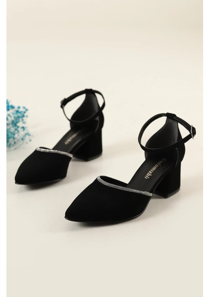 Önü Kapalı Taşlı Kalın Topuklu Ayakkabı fırsatları