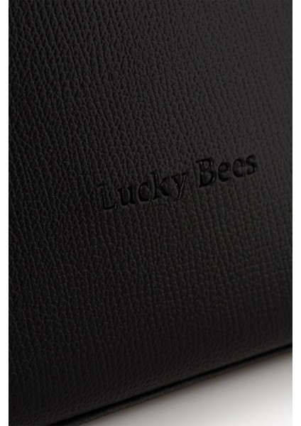 Kadın Çapraz Askılı El Ve Omuz Çantası indirimleri