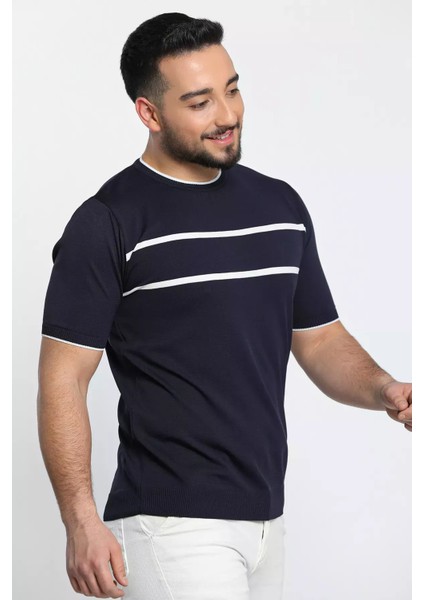 Çizgi Detaylı Bisiklet Yaka Erkek T-Shirt P-00009082 fırsatları