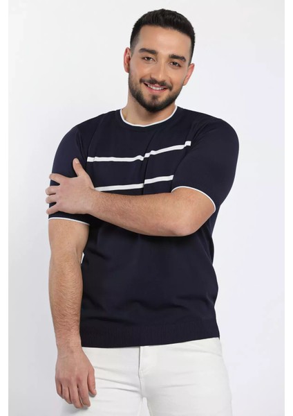 Çizgi Detaylı Bisiklet Yaka Erkek T-Shirt P-00009082 indirimleri