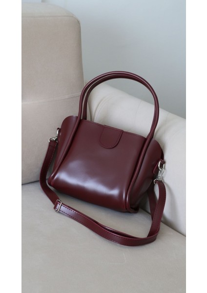 Kadın Bordo Deri Yavru Çantalı Çapraz Askılı Omuz Ve El Çantası fiyatları