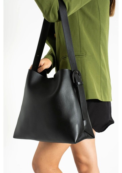 Kadın Toka Detaylı Yumuşak Deri Çıtçıt Ve Fermuarlı Iç Bölme Shopper Çanta modelleri