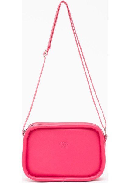 Fuşya Shk62 Tek Bölmeli Deri Ayarlanabilir Askılı Fermuarlı Çapraz Omuz Çantası U:15 E:21 G:7