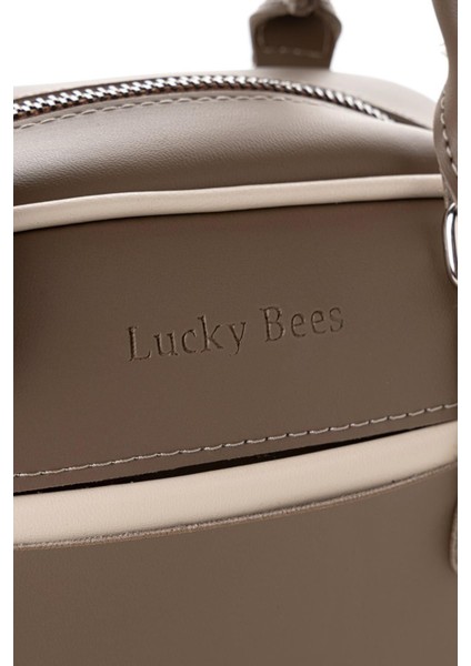 Kadın Çapraz Askılı El Ve Omuz Çantası indirimleri