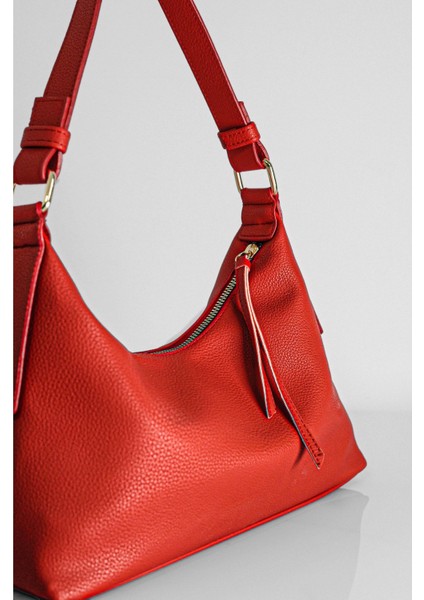 Kadın Kırmızı El Ve Omuz Çanta modelleri