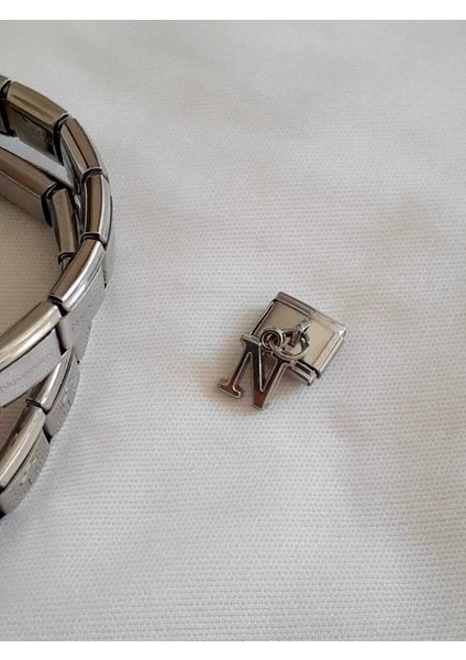N Harfli Sallantılı Italyan Charm