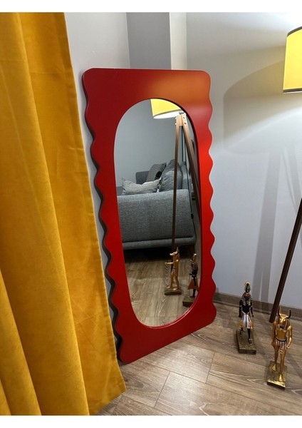 Eşsiz Dalgalı Ahşap Çerçeveli Boy Aynası - 180 x 70 cm indirimleri