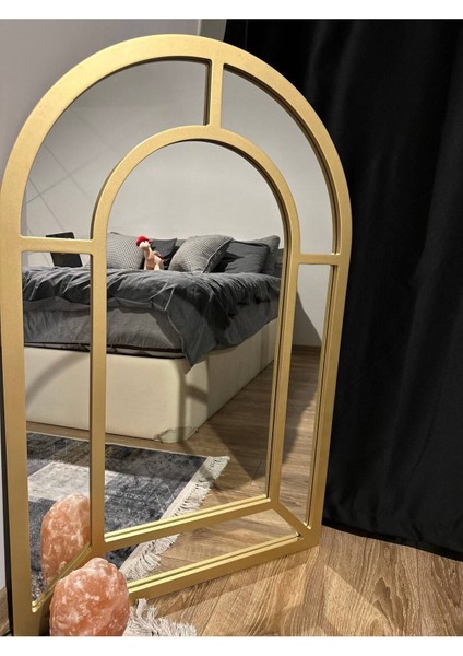 Oval Pencereli Ahşap Duvar Dekorasyon Aynası - 140 x 80 cm fırsatları