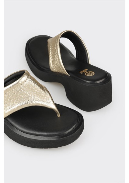 Siyah Deri Kadın Günlük Terlik indirimleri