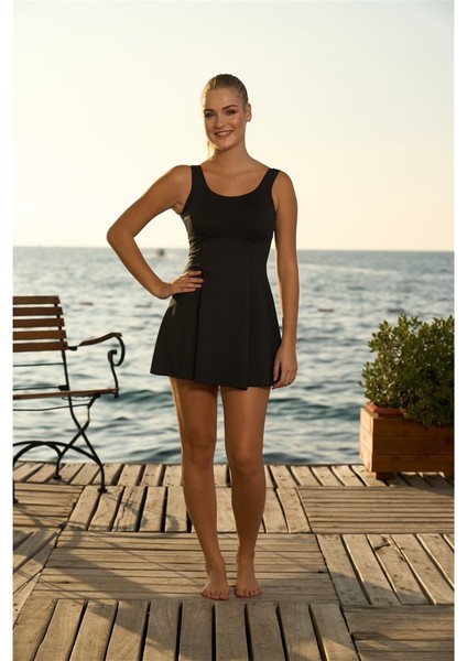 Düz Içten Şortlu Askılı Elbise Mayo