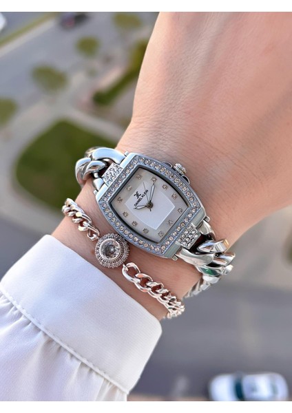 Çelik Kordon 2 Yıl Garantili 3 Atm Suya Dayanıklı+Bileklik Kadın Kol Saati BFG.13717.1 fiyatları