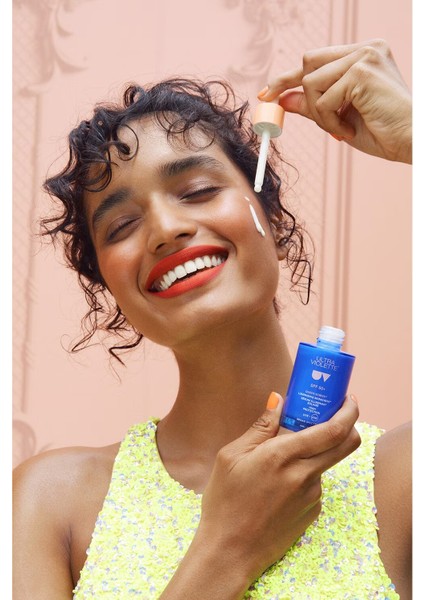 Queen Screen Spf 50+ Skınscreen™ - Aydınlatcı Güneş Serumu (50ML)