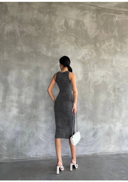 Halter Yaka Elbise Aşit Yıkamalı
