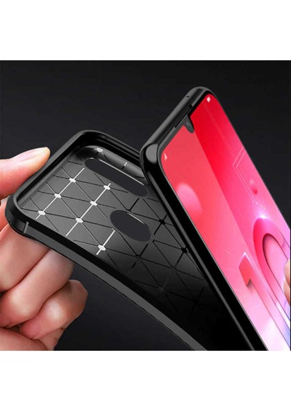 Huawei P Smart 2019 Uyumlu Karbon Görünümlü Premium Dayanıklı ve Ince Kılıf fırsatları