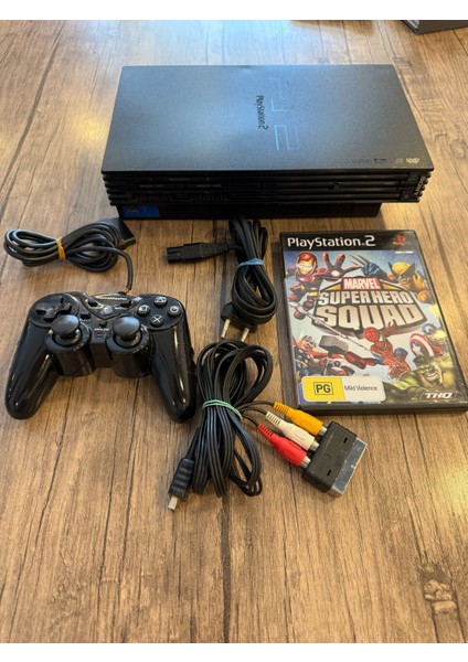 Ps2 Makina Çipsiz 1 Kol + 1 Orjinal Oyun ( Yenilenmiş )