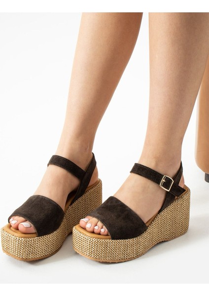 Plaza Süet Deri Dolgu Topuk Hasır Sandalet Koyu Kahve modelleri