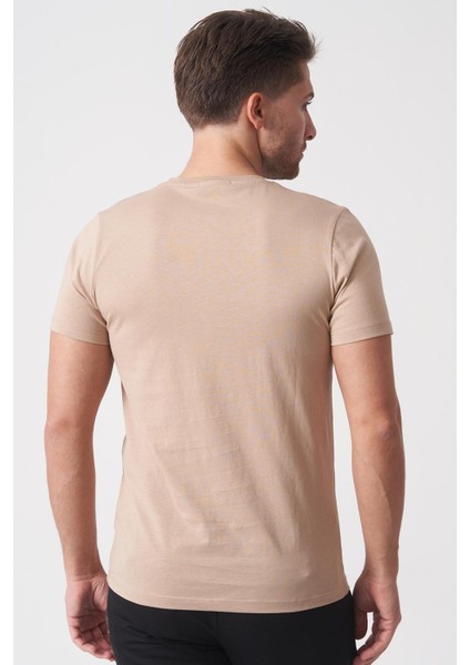 Rio De Janeiro 3087 Slim Fit Bisiklet Yaka Pamuklu Likralı T-Shirt Ekru fırsatları