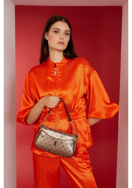 Altın Monogram Kadın Omuz Çantası 05PO23Y1725