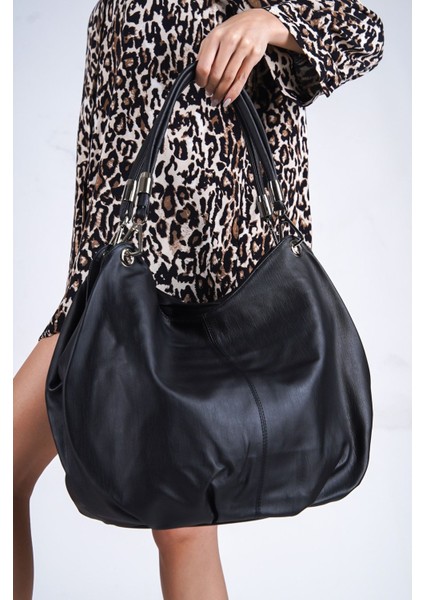 Kadın Siyah Yumuşak Deri Kol Omuz Çantası