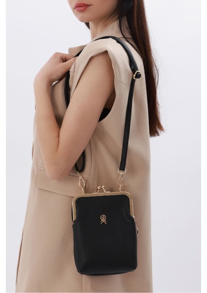 Kadın Siyah Burs Detaylı 3 Bölmeli El Ve Omuz Çantası fırsatları