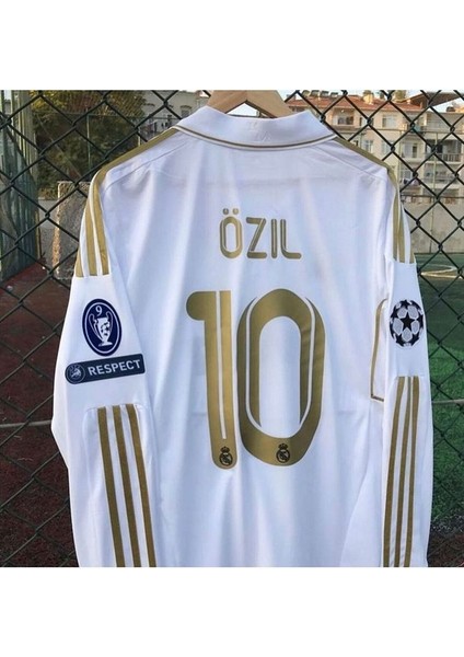 R.e.a.l M.a.d.r.i.d 2011-12 Sezonu Mesut Özil Nostalji Forması (Byz)