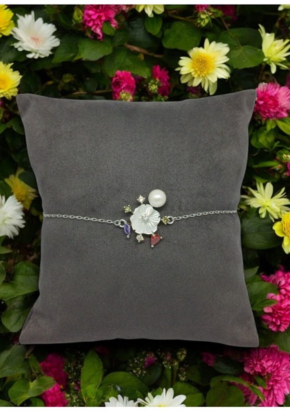 925 Ayar Gümüş Manolya Çiçek ve Inci Detaylı Zarif Bileklik - Kadın Gümüş Bileklik