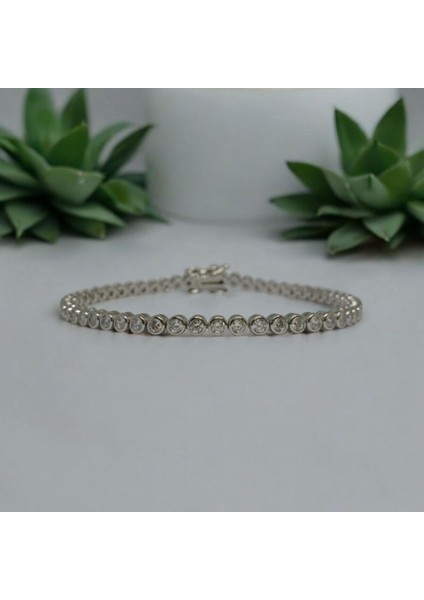 925 Ayar Gümüş Su Yolu Bileklik - Zirkon Taşlı, Şık ve Zarif Kadın Bileklik | Hediyelik Takı