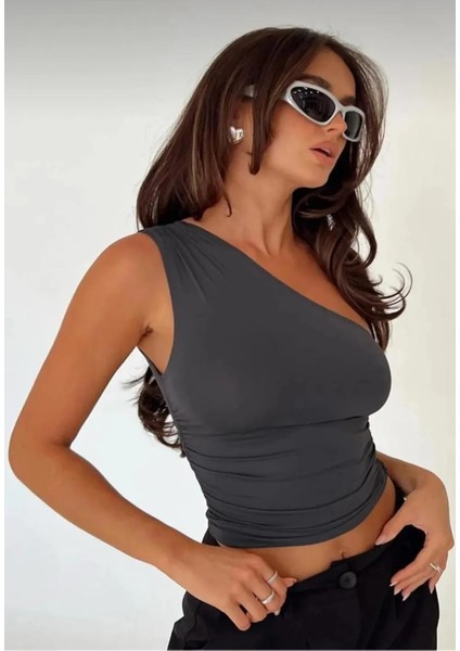 Tek Omuz Detaylı Büzgülü Bluz