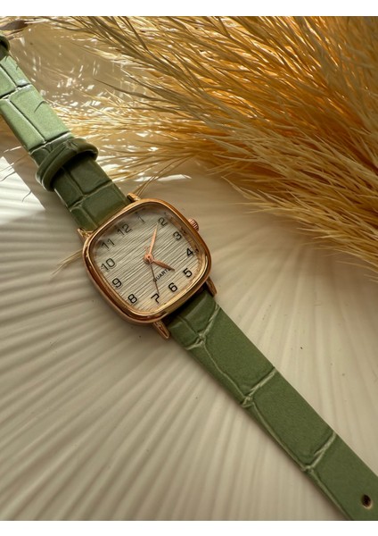 Retro Minimal Hasır Kordon Vintage Kadın Kol Saati